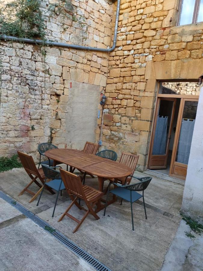 Maison De Caractere Au Coeur De La Cite Medievale De Gourdon Zewnętrze zdjęcie